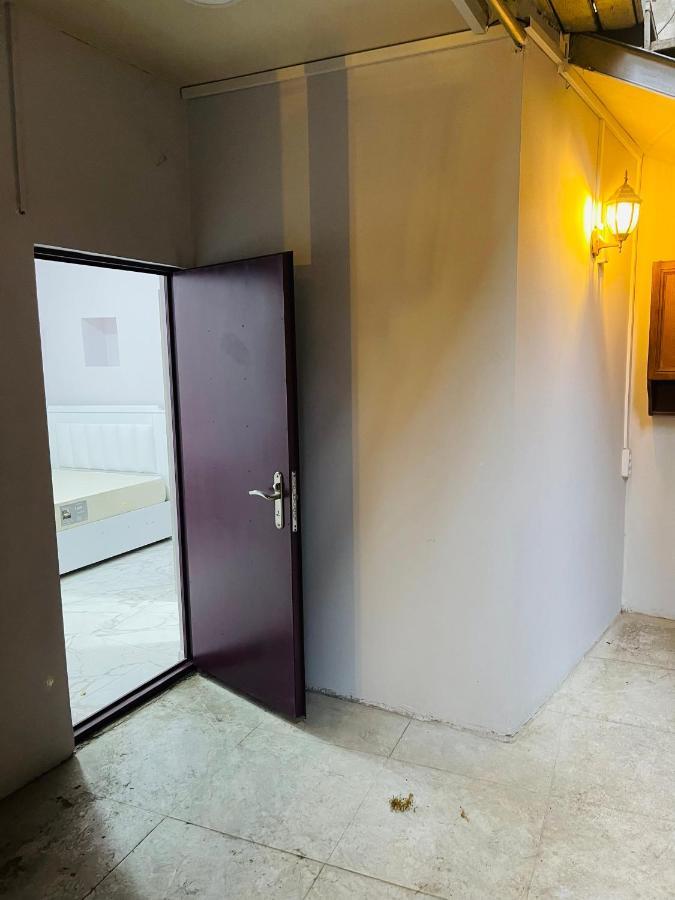 Old Tbilisi Apartment Bagian luar foto